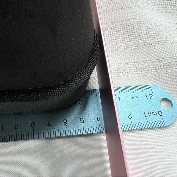 NIB Pull On Ankle Boots Ugg Style Sz 7 Black - Picture 10 of 11